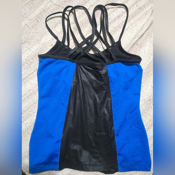 Bebe Top - Picture 2 of 3